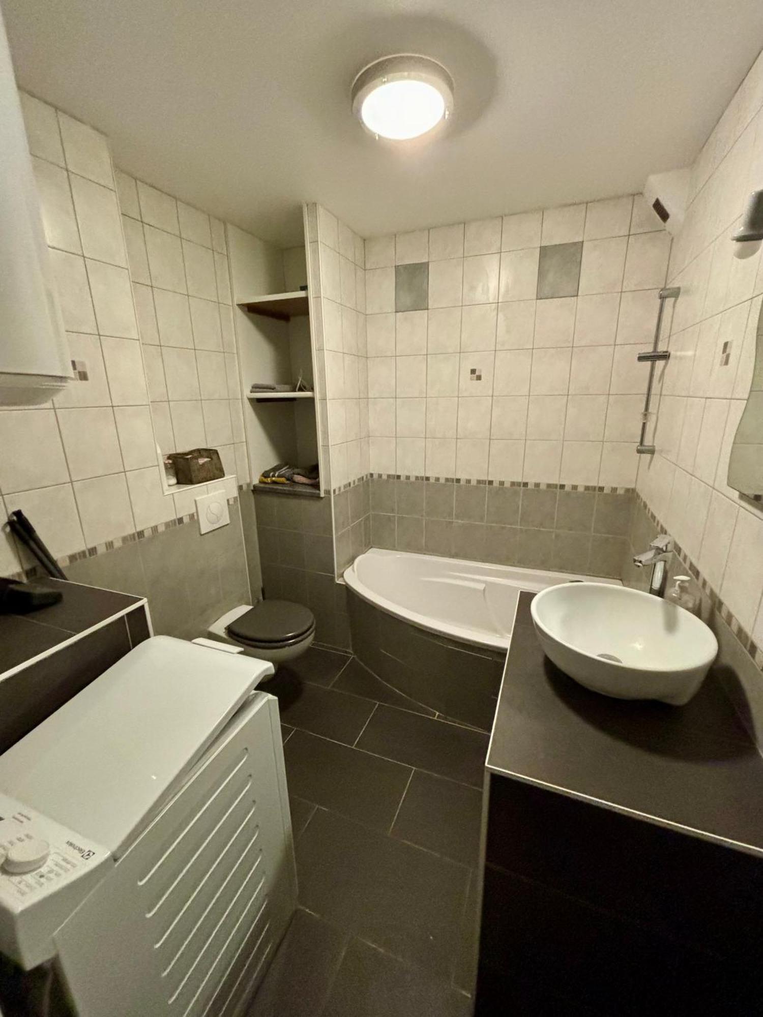 Studio - Baignoire - Pret De Vtt - Lave Linge Le Puy-en-Velay المظهر الخارجي الصورة